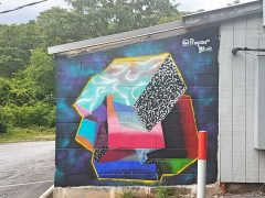 Austin Blue<br/>2020 - 2025<br/><span style= "font-size: 6pt">33.71894581624884, -84.33045247529866</span> Street Art Mural in Southeast Atlanta by Austin Blue featuring an abstract pattern